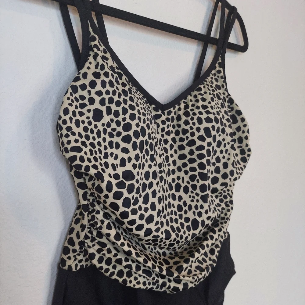 Miraclesuit‎ Animal Print One Piece Swimsuit Size 14